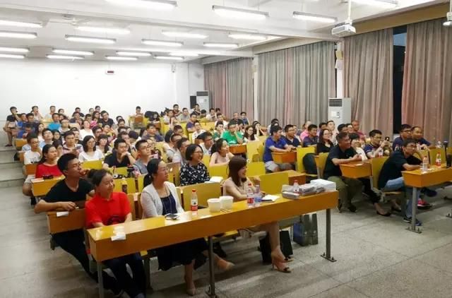 【讲座回顾】学习前辈经验,跨过人生门槛